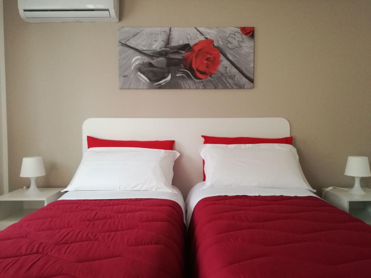 B&B Dal Gallo Battipaglia Exterior photo
